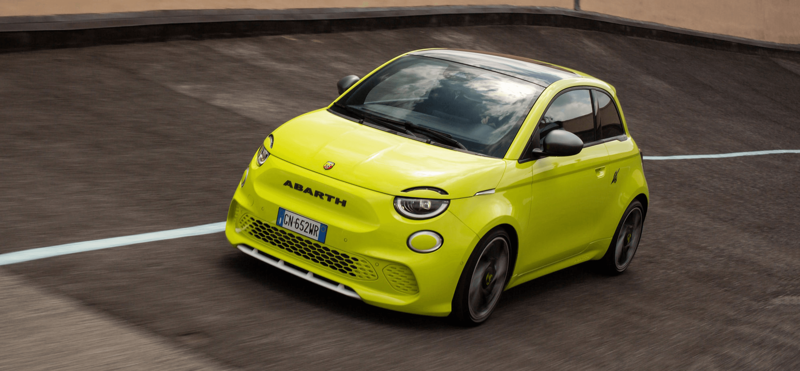 Abarth 500e Turismo banner