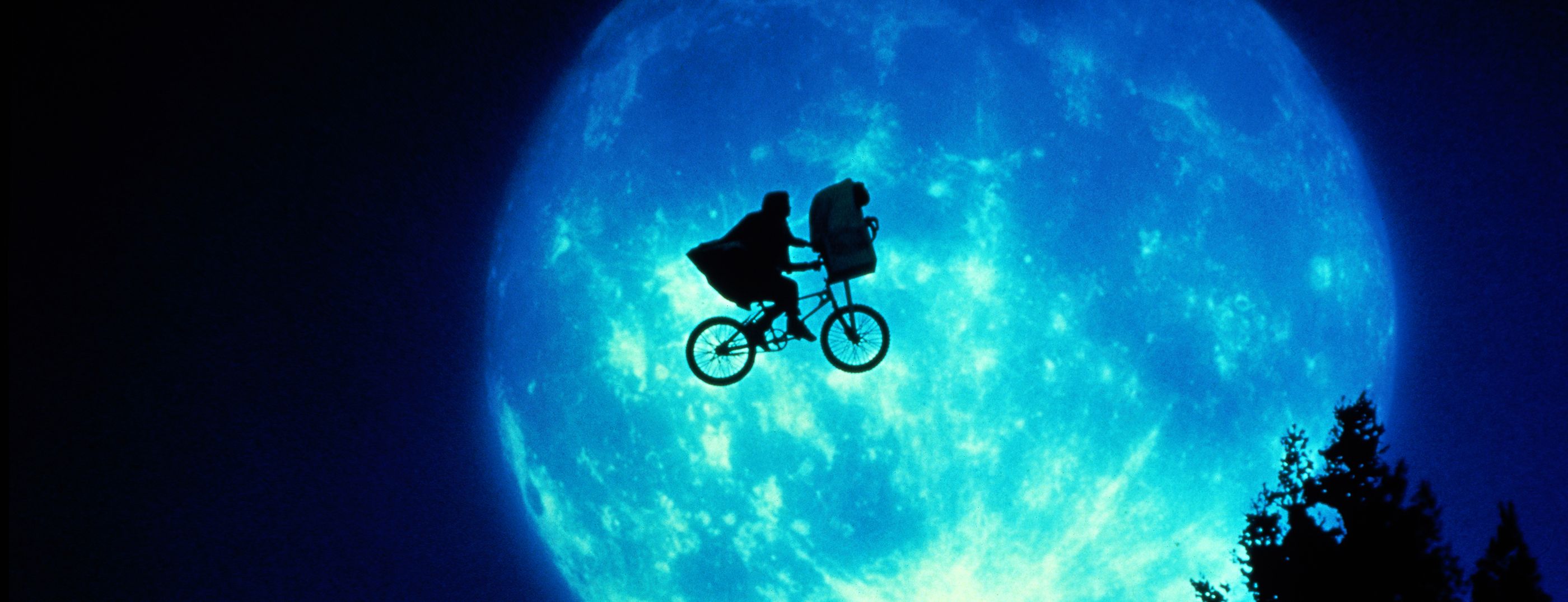 E.T Banner Image 2800px x 1075px